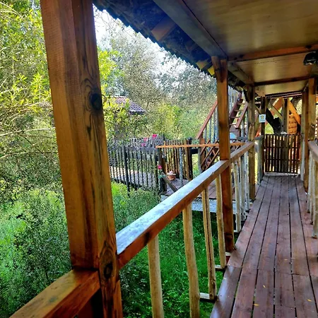 O Fil De L'eau Piscine Acces Riviere 4*