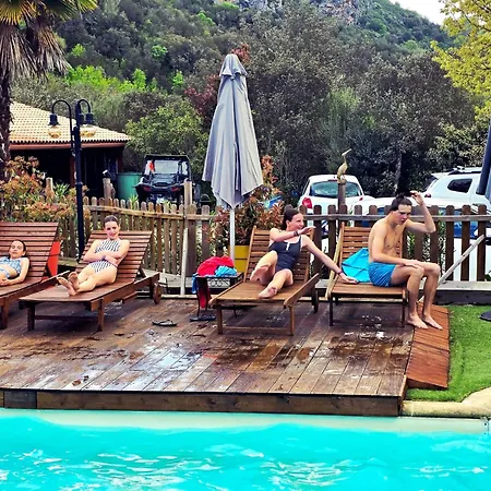 O Fil De L'eau Piscine Acces Riviere 4*