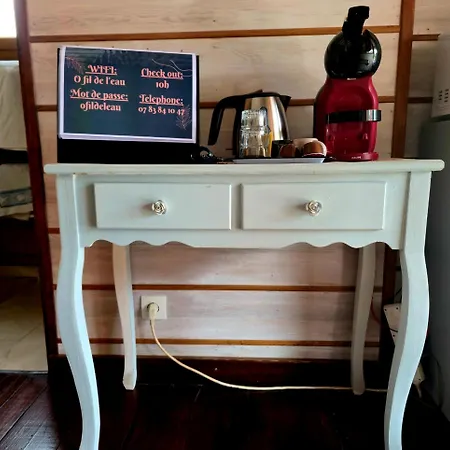 O Fil De L'eau Piscine Acces Riviere Omessa