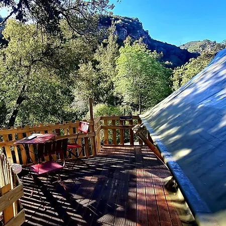 Bed & Breakfast O Fil De L'eau Omessa