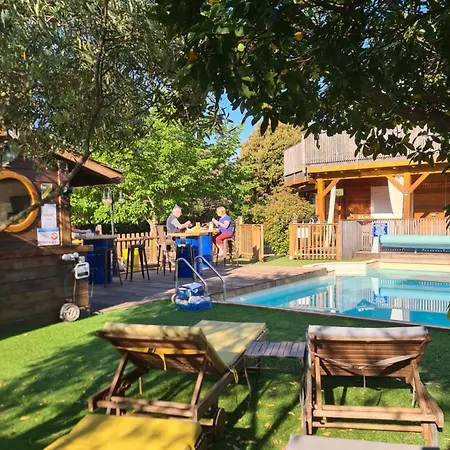O Fil De L'eau Bed & Breakfast Omessa