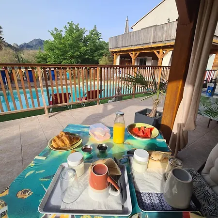 O Fil De L'eau Bed & Breakfast Omessa