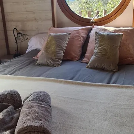 O Fil De L'eau Bed & Breakfast Omessa