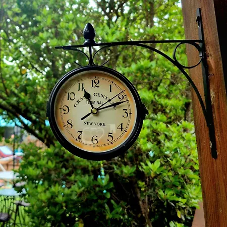 O Fil De L'eau Bed & Breakfast *