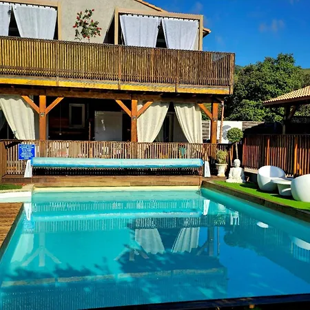 Bed & Breakfast O Fil De L'eau Omessa