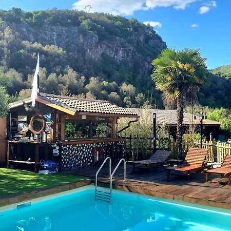 ベッド・アンド・ブレックファスト O Fil De L'eau Piscine Acces Riviere 4*