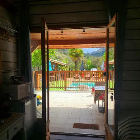 Bed & Breakfast O Fil De L'eau Omessa