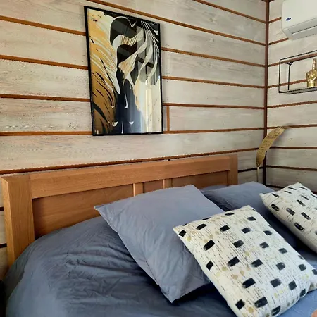 Bed & Breakfast O Fil De L'eau Omessa