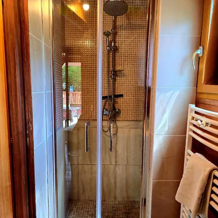 Bed & Breakfast O Fil De L'eau Omessa