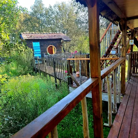 Bed & Breakfast O Fil De L'eau Omessa