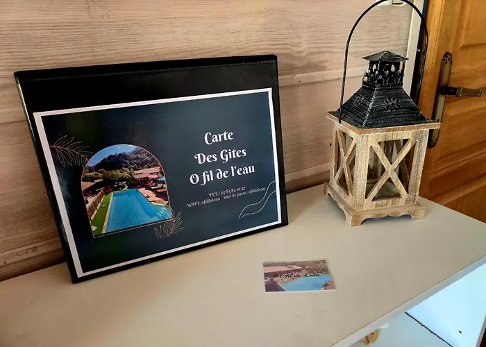 O Fil De L'eau Piscine Acces Riviere Alojamento de Acomodação e Pequeno-almoço